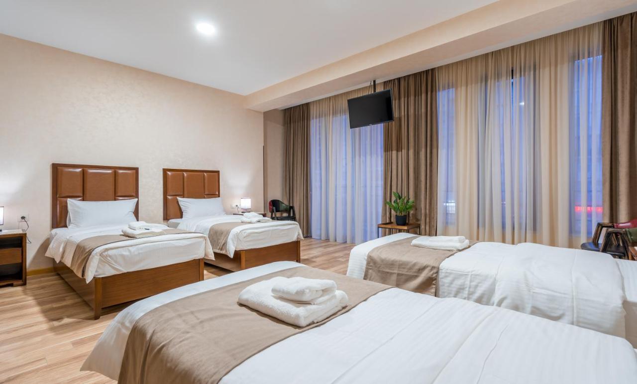 Aura Hotel Tiflis Exterior foto
