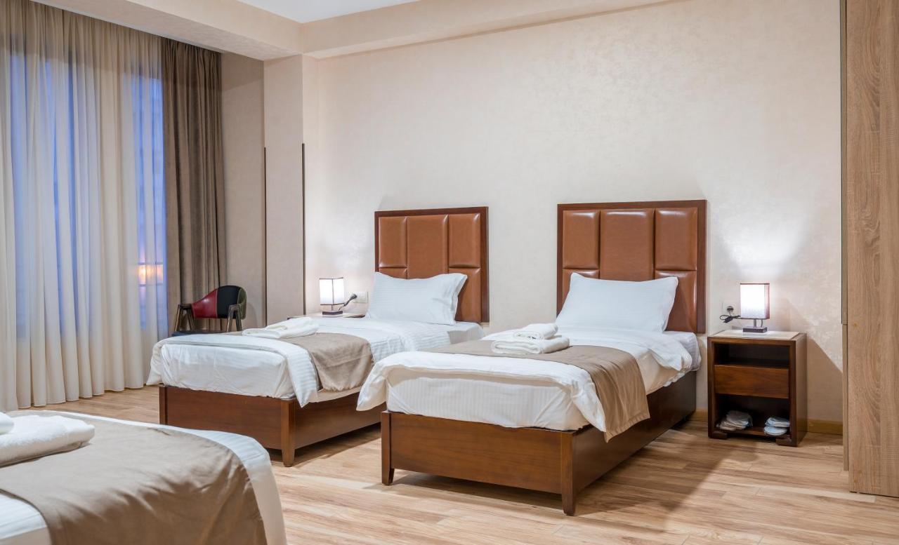 Aura Hotel Tiflis Exterior foto