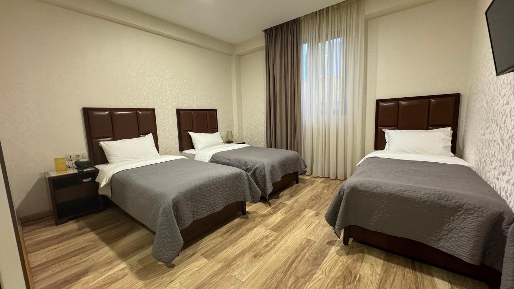 Aura Hotel Tiflis Exterior foto